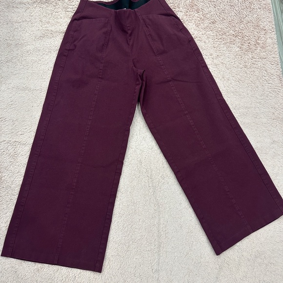 Old Navy Women's Burgundy Wide Leg Pants - Picture 2 of 4